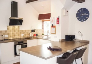 This delightful single storey cottage offers cosy holiday accommodation.