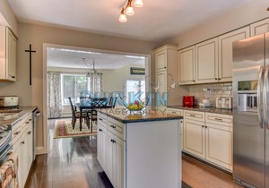 This spacious 4 bedroom colonial is located in Eastward Look and is a 1/2 mile walk to Scarborough Beach.