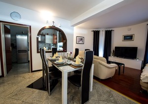 Three bedroom apartment near beach Zečevo Rtić, Rogoznica (A-8366-a)