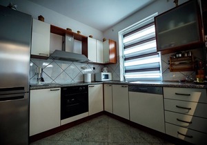 Three bedroom apartment near beach Zečevo Rtić, Rogoznica (A-8366-a)