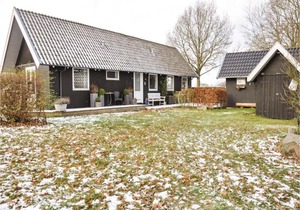 Three-Bedroom Holiday Home in Asperup