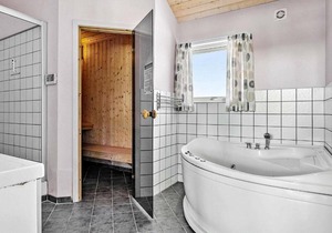 Three-Bedroom Holiday home in Sjølund 3