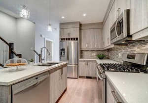 Three-Bedroom House with Balcony #33 Sunalta Downtown