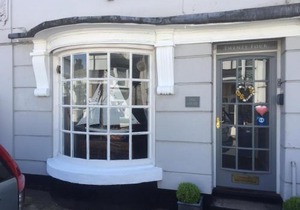 Tide House Seaside Holiday Cottage