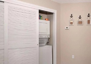 Tiffanie by the Sea Ocean side Condo with pool! Sleeps 6, New to market! 5*****