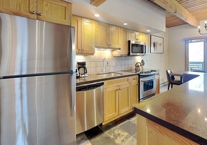 🌲Timberline B2A Deluxe 3-Bedroom ~Hot Tub~Pool~WiFi~Ski-in/out~Local Shuttle🌲