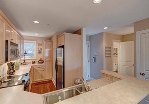 Timbers D-1- Mountain Condo, Echota Gated Resort, Indoor/Outdoor Pools and Hot Tub, Fitness Area,.