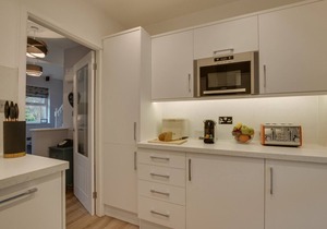 Toffee Cottage - Two Bedroom House, Sleeps 4