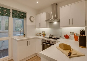 Toffee Cottage - Two Bedroom House, Sleeps 4