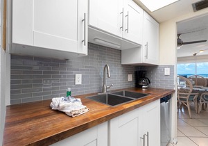 Top Floor Beach & Gulf Views - Madeira Norte #516