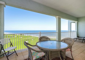 Top Floor Penthouse Oceanfront Beauty 461 - Best views in the community!