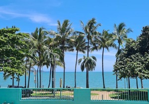 Townsville Seaside Apartments
