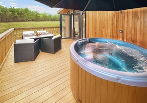 Traditional 2 Pet Friendly