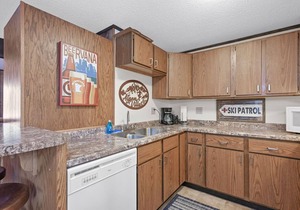 Trailsides Condo in the Heart of Ski Country