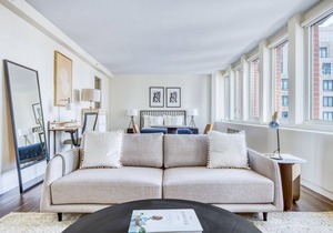 Trendy Back Bay Studio w/W/D & Gym, near Copley T & Shops, by Blueground