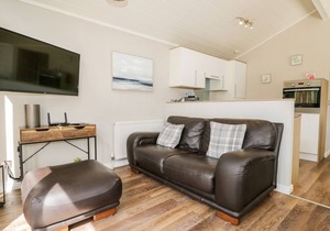 TROUTBECK LODGE, pet friendly, with hot tub in Windermere