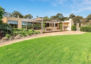 Tucks Rise Shoreham - Luxury Retreat with WiFi, fireplace, 5 acres of rural privacy