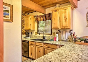 Twain Harte Mountain Cabin w/Deck - 3 Mi to Dtwn