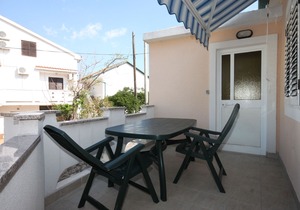 Two bedroom apartment near beach Zubovići, Pag (A-6356-c)