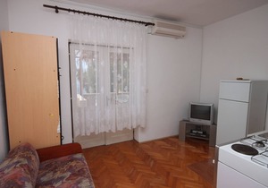 Two bedroom apartment near beach Kustići (Pag) (A-6449-a)