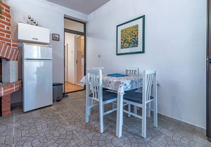 Two bedroom apartment with terrace Jelsa, Hvar (A-134-c)