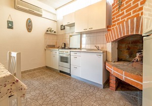 Two bedroom apartment with terrace Jelsa, Hvar (A-134-c)