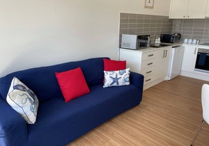 Two bedroom villa with private courtyard, a short walk to Manyana Beach.