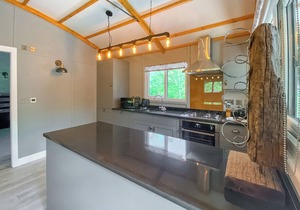 Unique contemporary style one bedroom lodge perfect for a romantic gateway.