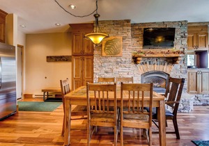 Unique & Modern 3 BR/2BA Condo- Ski-in/Ski-out by RedAwning