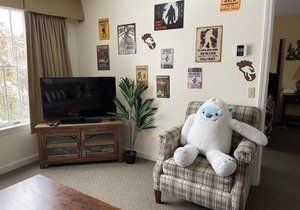 Unique Yeti-Theme Ski On Off Suite Jiminy-Sleeps 4