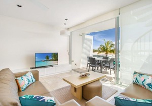 Unit 203 Plantation - Rainbow Beach, Plantation Resort Top Floor, Aircon, Free Wi-Fi