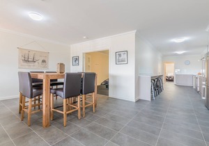 Unit 3-83 Thompson Ave, in the heart of Cowes, includes linen.