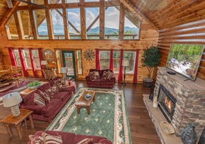 Unobstructed Views, Luxury 4BR Cabin.
