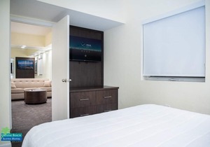 Unwind and Soak up the Sun in Miami Beach! Ultimate Getaway Starts Here
