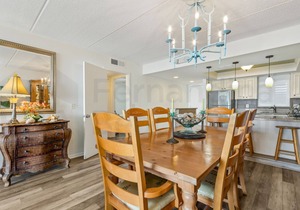 Updated 3rd Floor, 2 Bed/2 Bath Oceanfront condo sleeps 6. Beach view balcony & pool