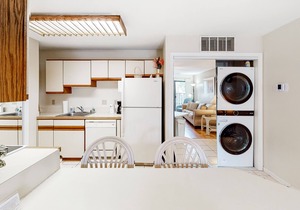 Updated condo with patio, central AC, washer/dryer, indoor pool, & tennis