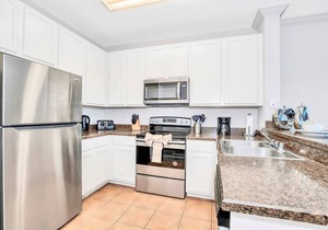 Upstay: 3BR Condo w Pool, Sauna—Near Disney