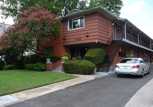 Uptown Dallas - Large 1 bd #7, WiFi, Parking, Near Restaurants & Shops, & Safe