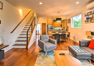 Urban Seattle Retreat w/ Rooftop Deck & Views