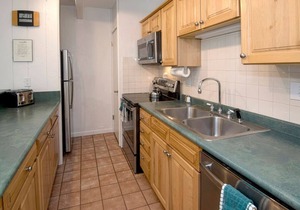 Vail 2-bedroom condo with pool & Hot tub