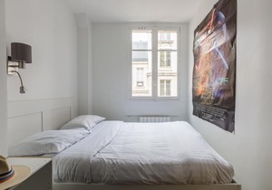 Veeve - Opulent Blues in Batignolles