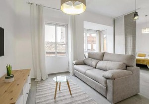 Very nice and modern flat, in Alicante Center