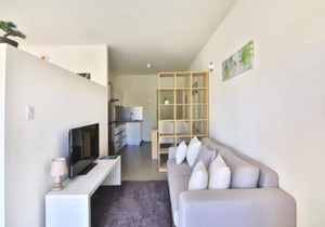 Very nice apartment ideally located between Ottawa and Montreal