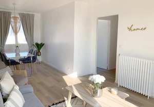 Very nice TERRACE appt with view on Sacré Coeur!