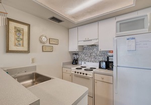 View of Dock St & Marina at Island Place 213!