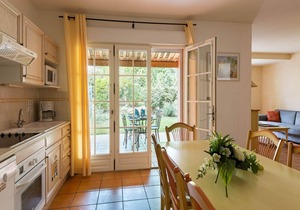 Villa in Fayence with Private Pool & BBQ