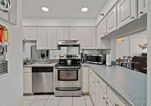 Villa Madeira #605 3 Bedroom 2 Bath Unit WIFI