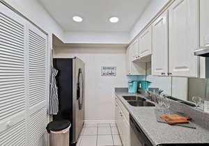 Villa Madeira #605 3 Bedroom 2 Bath Unit WIFI