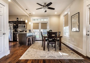 Villa Meridian, Carriage House