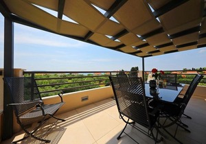 Villa Olive Garden Apartments